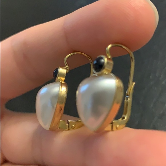 Le Gi 750 gold heart earrings - Picture 3 of 8